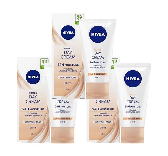 Nivea Light Skin Tone Tinted Day Cream SPF 15